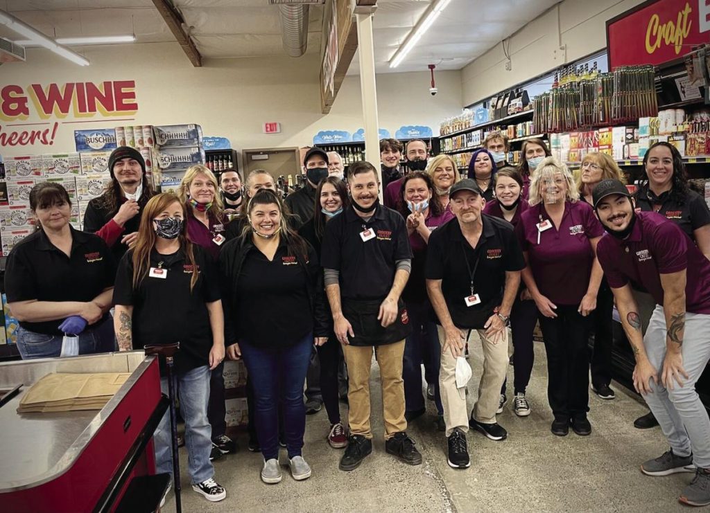 Brookings, OR Grocery Outlet Shares Profits for Employee Appreciation ...